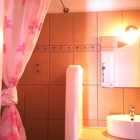 Appartement Agnanti - *