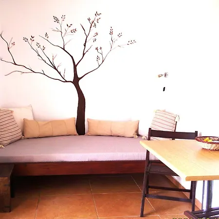 Appartement Agnanti - *